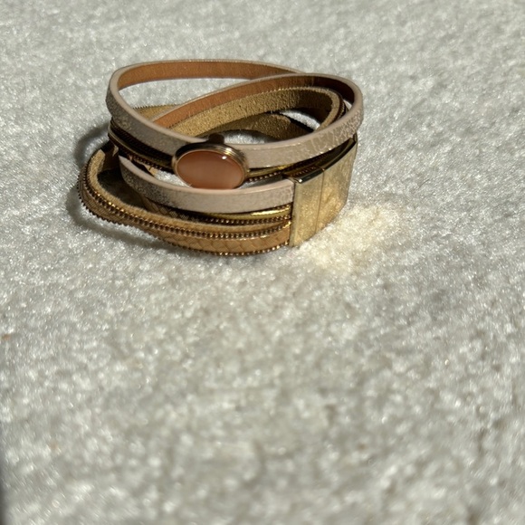 Bracelet or choker with magnetic closure. - Picture 1 of 3